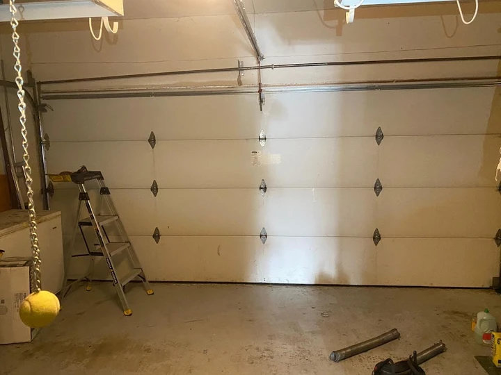 Premier Garage Doors: Quality garage door service.