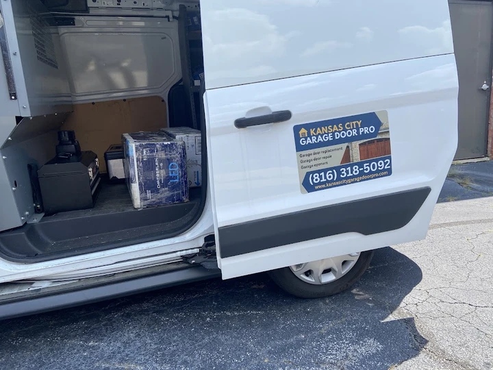 Service van for Kansas City Garage Door Pro.